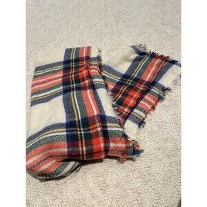 OLD NAVY Oversized Cozy Soft Brushed Flannel Blanket Scarf with Fringe 74”x40”